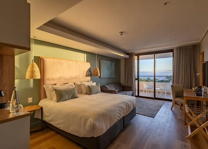 Plett Quarter Hotel - Lion Roars Hotels&Lodges