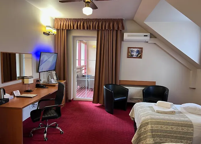 Aura - Hotel & Restaurant & Sauna