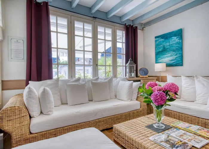 Logis Hôtel Le Relais Marine