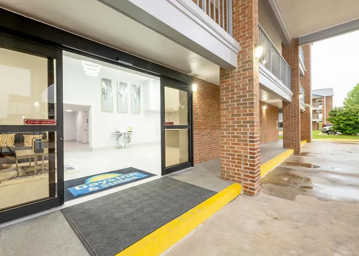 Days Inn & Suites By Wyndham Bossier City La Shreveport