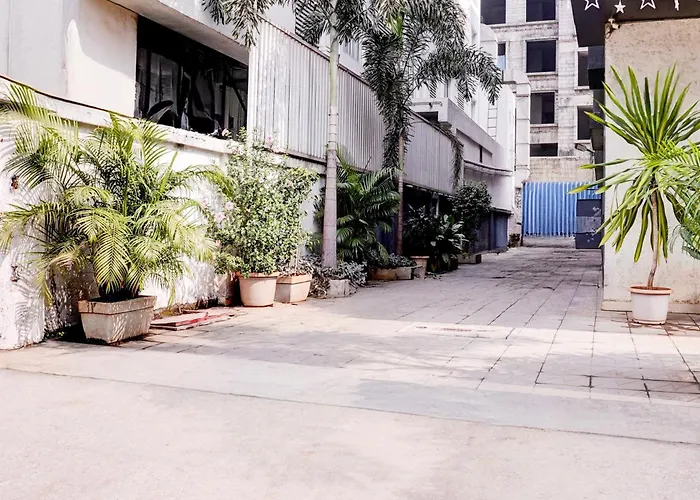 Super Townhouse Oak Kopar Khairane Navi Mumbai Formerly Ivy Hotel