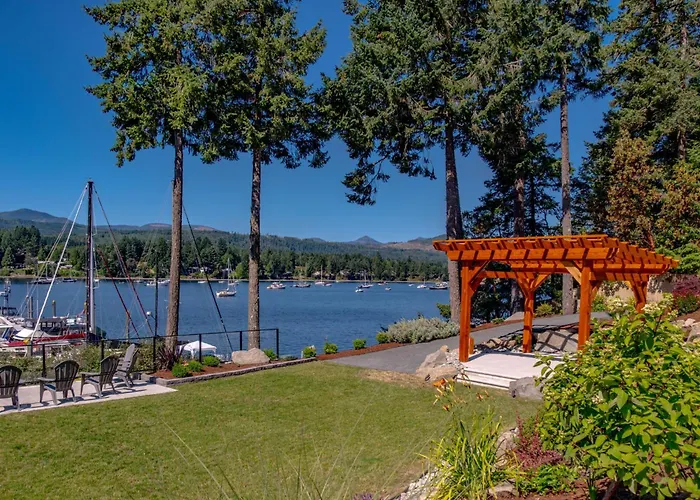 Manana Resort And Marina