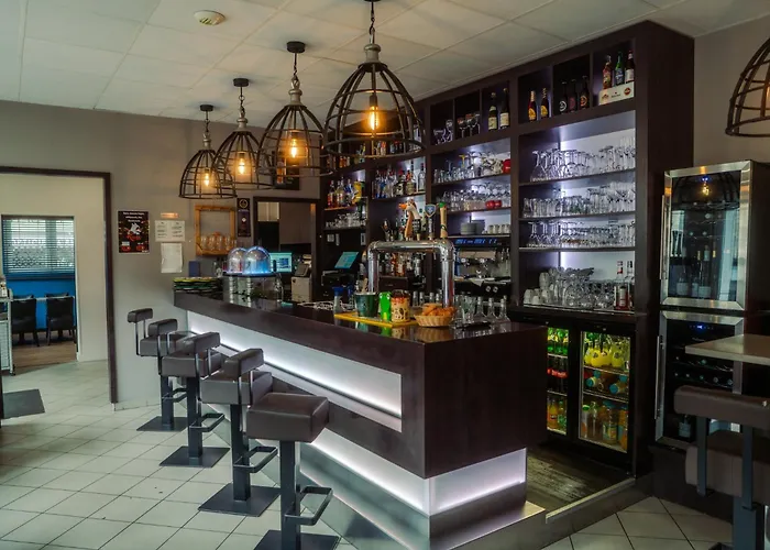 LOGIS -Hotel&Restaurant de la Place