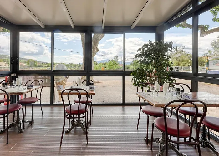 Hotel Restaurant Le Castel Fleuri