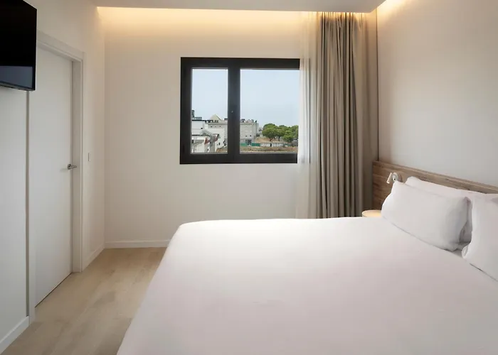 B&B HOTEL Sevilla Bormujos