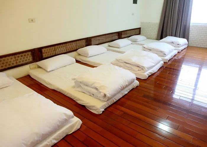 Xie Tainan Castle Town B&B