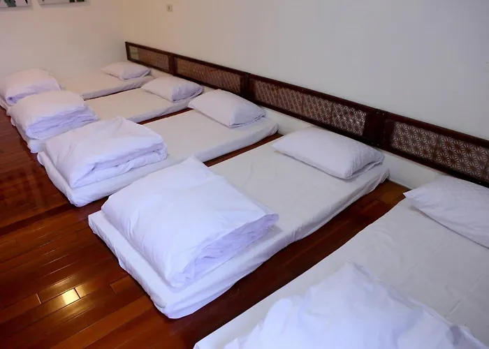 Xie Tainan Castle Town B&B