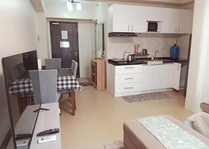 Moore HQ 1BEDROOM Avida Tower 2