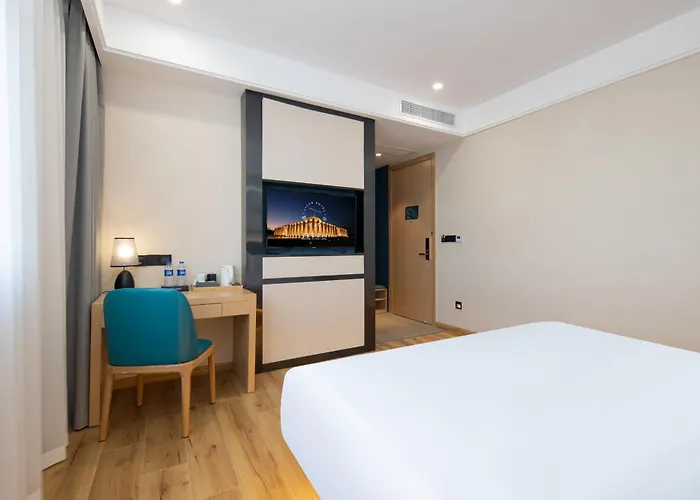 Vyluk Hotel Suzhou Xiangcheng Avenue & Global Harbor