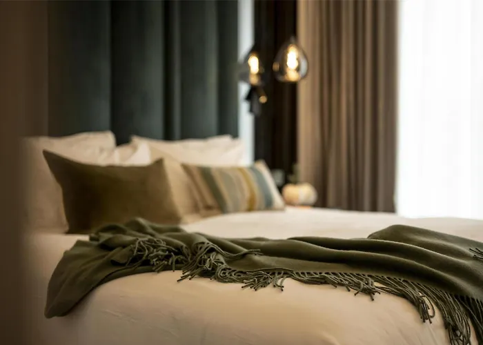The Wellington Glasgow By Adina