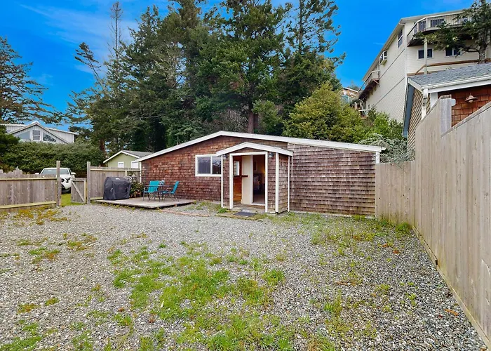 Harbor View Studio Cottage