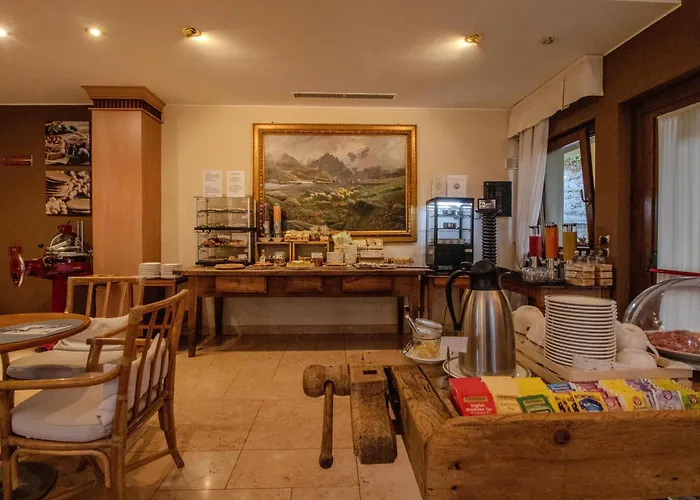 Paradise Hotel & Wellness