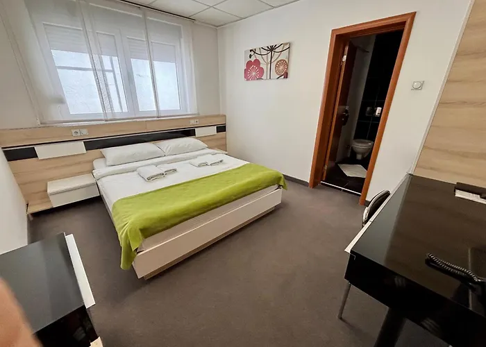 Garni Hotel Consul
