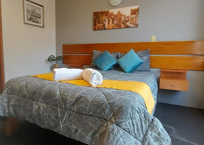 Kalust Hotel