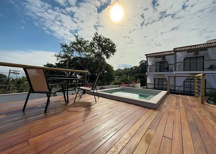 Santomar Guest House