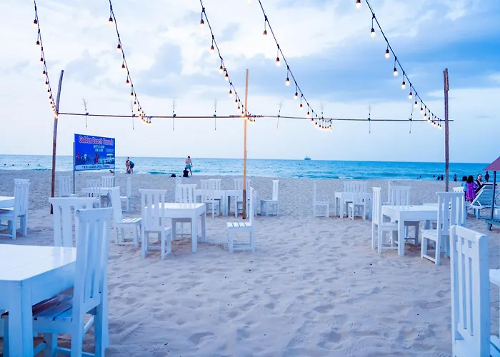 Golden Beach Hotel & Restaurant