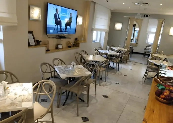 Allegro Hotel