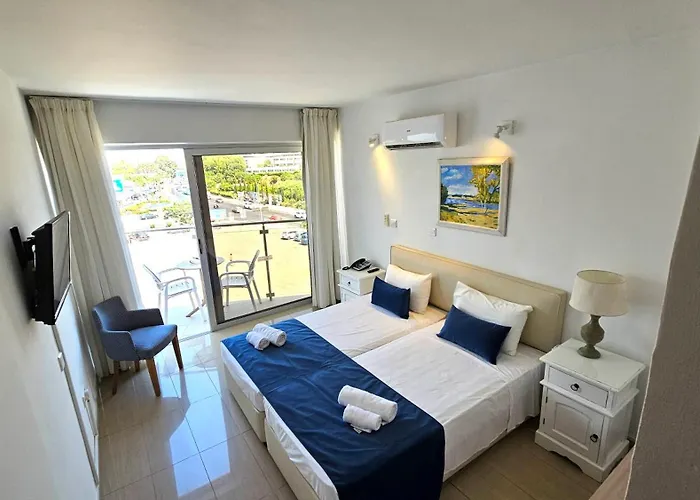 Nissilant Hotel & Suites