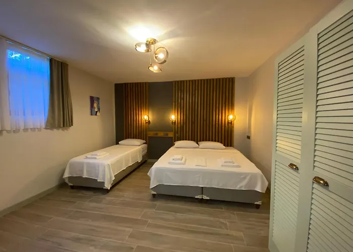 Elyada Otel Ve Bag Evi 8 Yas Uestue