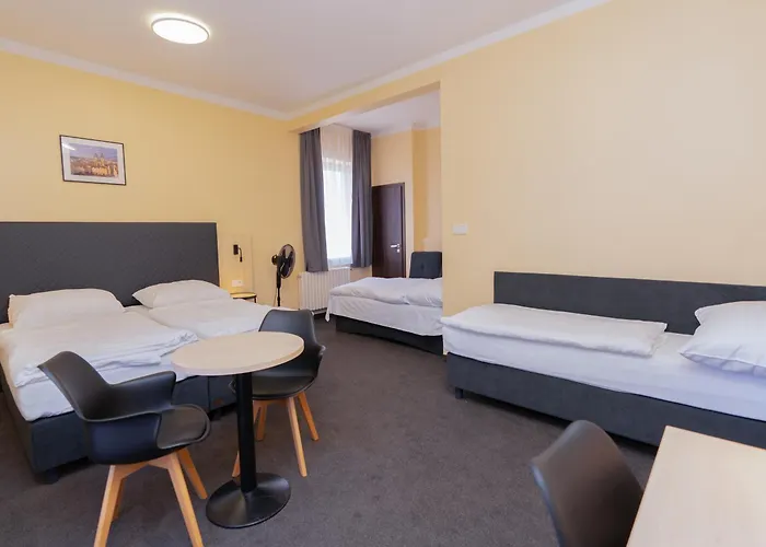 Hotel Tulipan Pruhonice