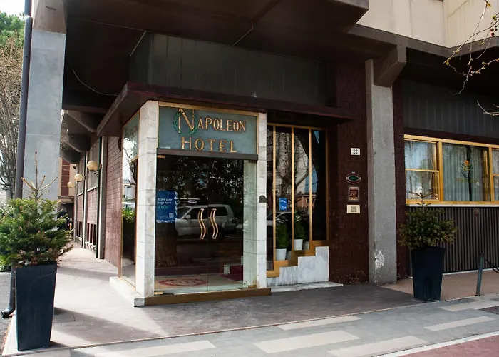 Hotel Napoleon - City & Station