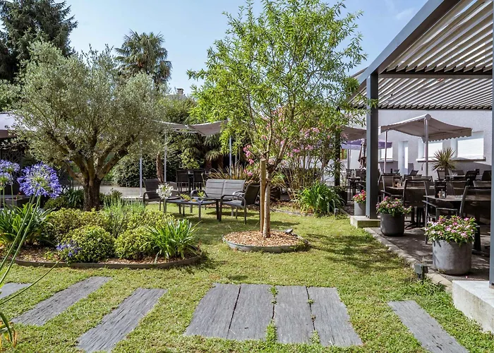 Logis Hotel L'Amandier