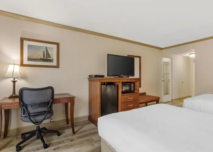 Best Western Plus Morristown Inn-Florham Park