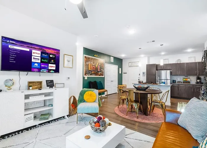 Modern 2Br Pet-Friendly Wd Pool&Gym Utsa
