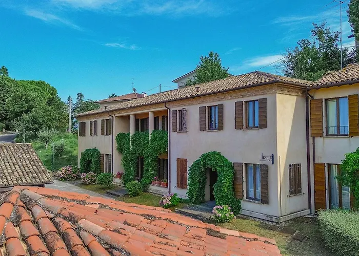 Borgo Degli Ulivi - Castello Di Montegridolfo