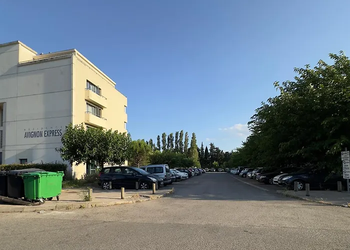 Appart'Hôtel avec Netflix - Avignon gare TGV Confluence
