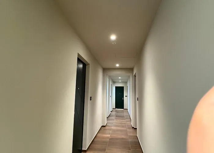 Roomscarlofelicestation