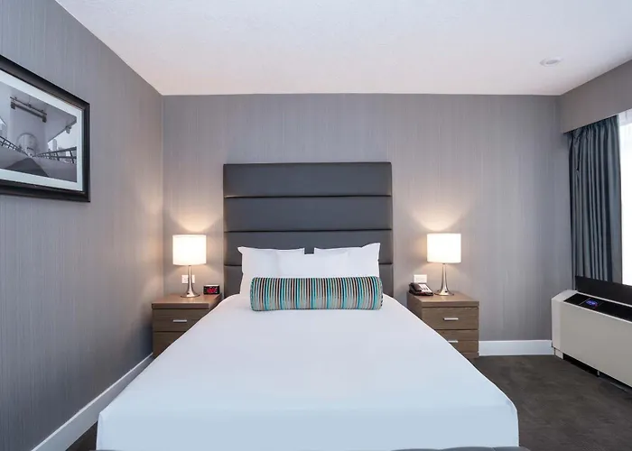 Sandman Signature Calgary Downtown Hotel