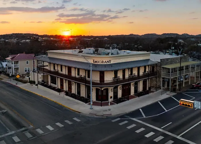 Emigrant Boutique Hotel