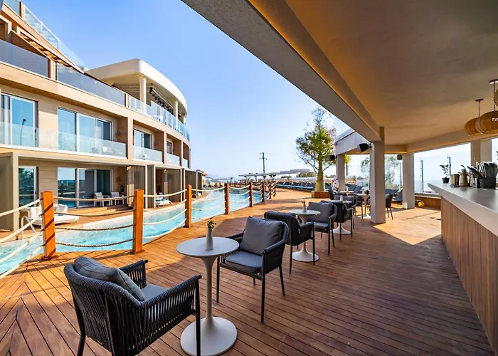 Qlusive Hotel