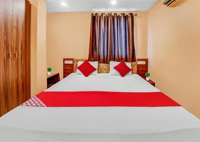 Hotel O Bhagirathi Palace Ganga Beach