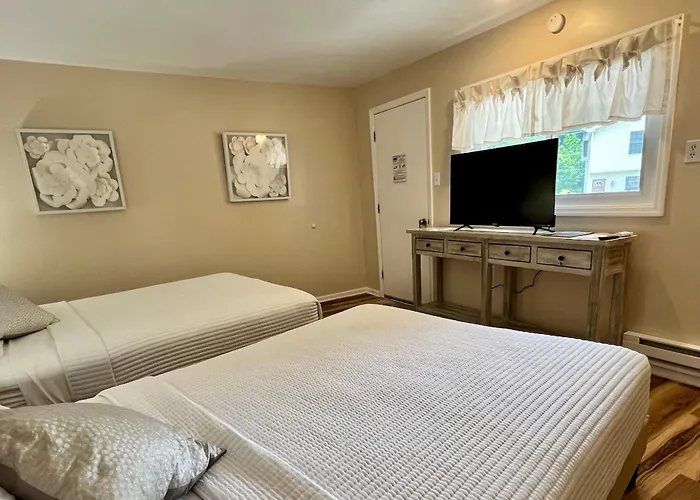 Green Acre Motel