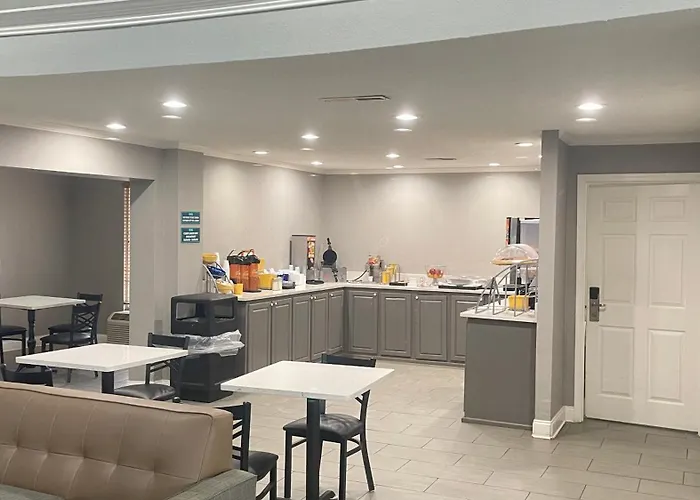 Homegate Inn And Suites