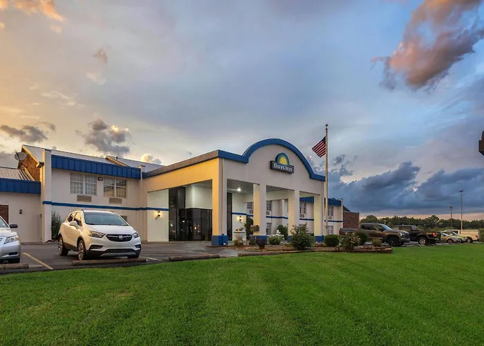 Days Inn By Wyndham Madisonville
