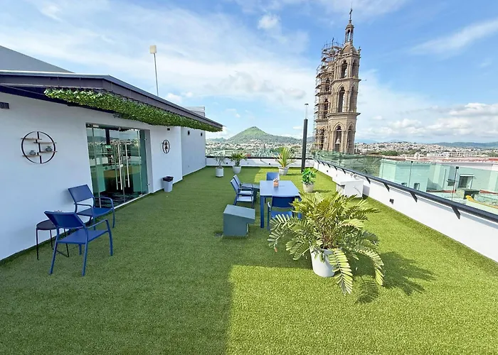 Hotel Fray Junipero Serra