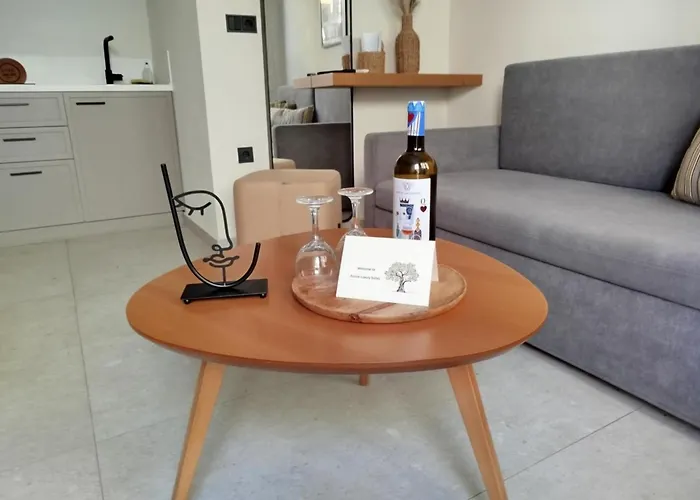 Azzure Luxury Suites