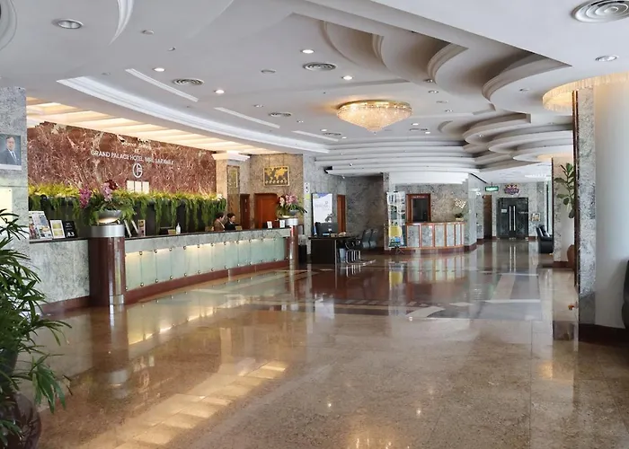 Grand Palace Hotel