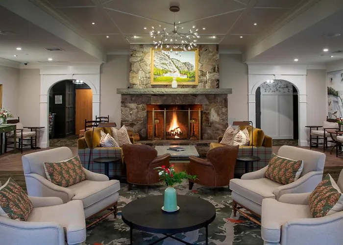 White Mountain Hotel And Resort