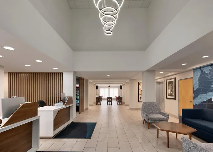Holiday Inn Express Syracuse Airport By Ihg