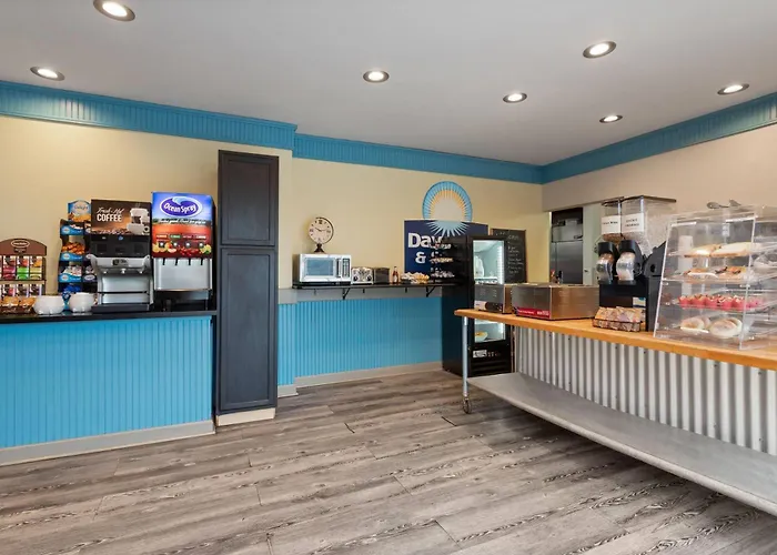 Days Inn And Suites By Wyndham Downtown Missoula-University