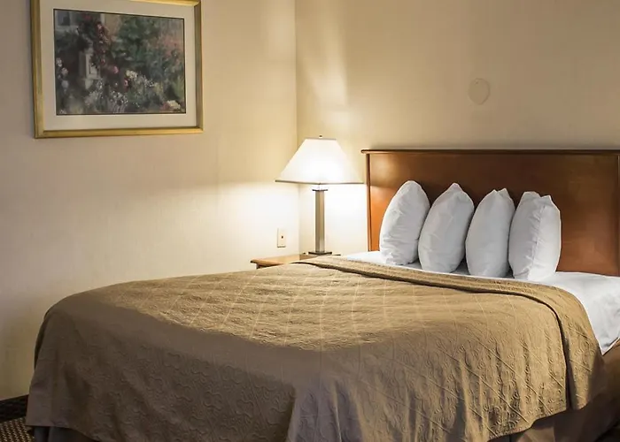 Baymont By Wyndham Youngstown