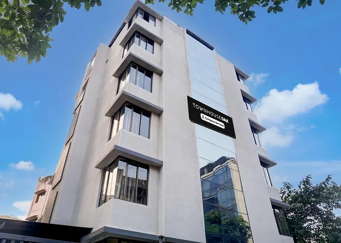 Super Townhouse Oak Viman Nagar Formerly Kuber Inn