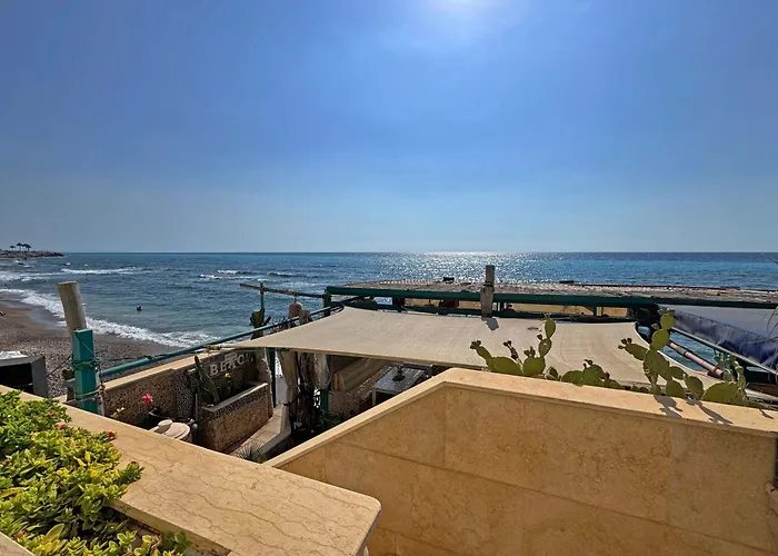 Halat Sailing Club Guest House