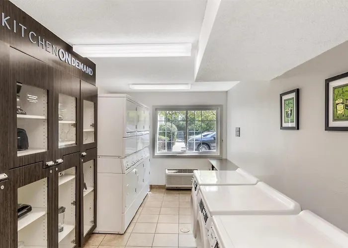 Sonesta Simply Suites Boston Burlington