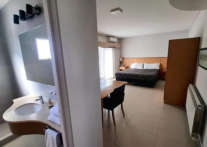 Urbana Suites