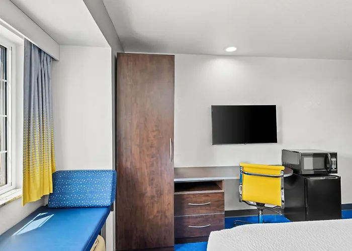 Microtel Inn & Suites By Wyndham Searcy